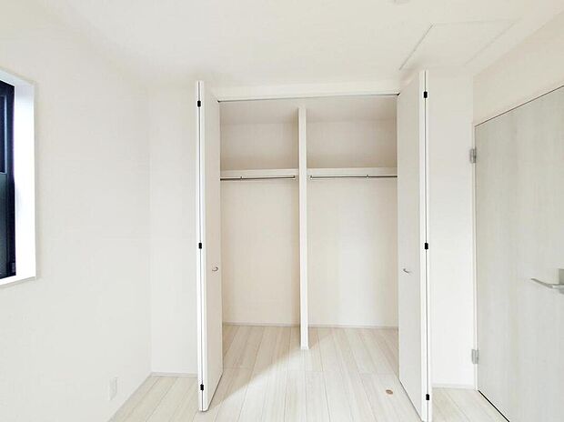 【収納】収納スペースをしっかり設けることで、お部屋を広く使うことができます♪荷物をを気にすることなく家具の配置をお好み通りにできるのも大きな魅力です。