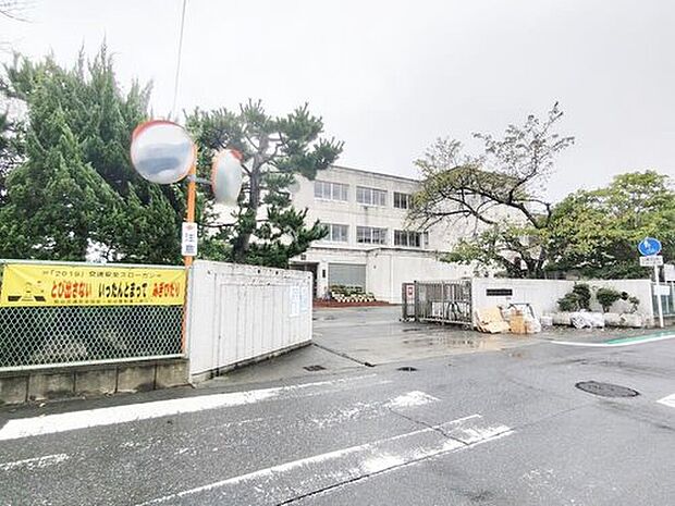 熊谷市立熊谷南小学校（約600m）