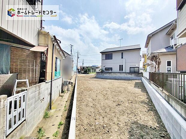 【現地写真】JR高崎線「鴻巣」駅まで徒歩15分♪コンビニ・ドラッグストア・スーパーなどが生活に欠かせない環境が揃う、利便性の良い立地♪