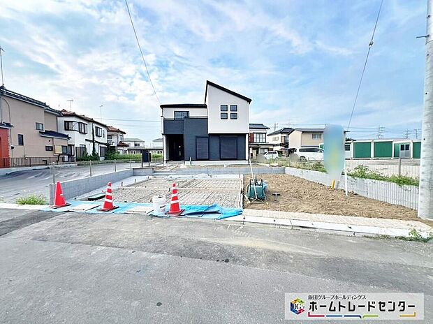 【前面道路含む現地写真】閑静な住宅街は落ち着いた新生活を送るのにぴったりです♪ これだけではない魅力が、現地できっと見つかる!お問合せをお待ちしております。お問い合わせ・資料のご請求などもお気軽にどうぞ。