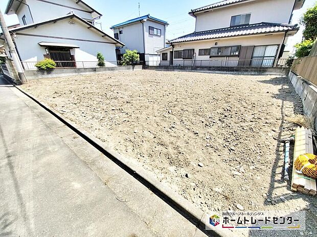 【現地外観写真】今から見たい!大歓迎です♪ お気軽にホームトレードセンターまでお問い合わせください。 閑静な街並みの分譲地を是非現地にてご覧ください。