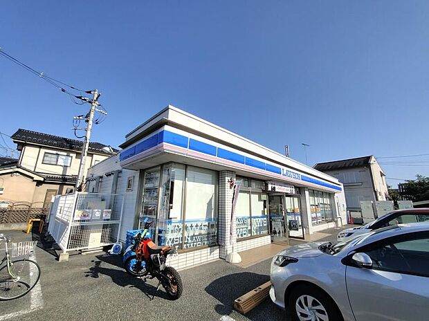 ローソン北本東間四丁目店(約400m)