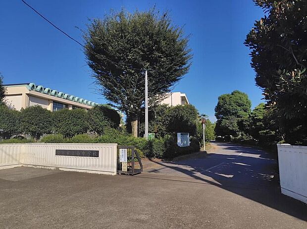 深谷市立南中学校(約1,620m)