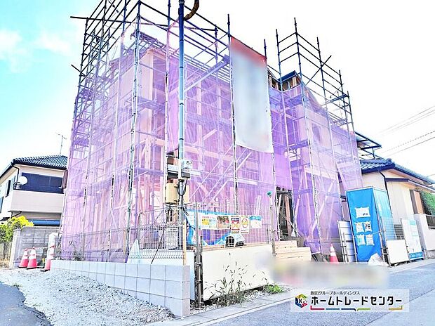 【現地外観写真】ご予約をいただければ、もちろん平日や夜間でもご案内は可能です。お仕事の形態が多様化しておりますので、決まったお時間では中々身動きが取れないお客様も多いかと思います。お気軽にお申し出ください。