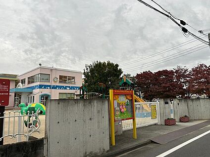 老本幼稚園 450m (徒歩6分)