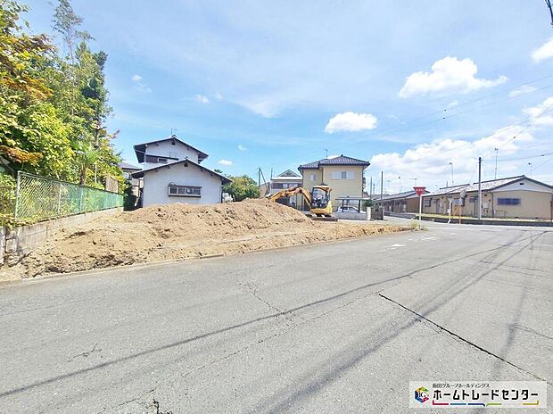 【前面道路含む現地写真】現地をご覧いただきながら、住まいの夢をお聞かせください。地震に強いオリジナル工法を是非お確かめ下さい♪
お客様に合った資金計画書の作成や近隣の完成物件のご紹介も可能です♪