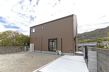 the CASA西宮市名塩茶園町 外観