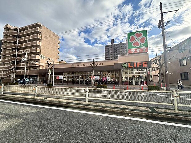 ライフ　旭大宮店　（約600m・徒歩8分）