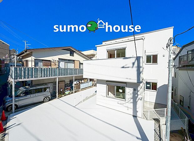 大切なご家族が集まるからこそＬＤＫはこだわりたいですよね！休日はおひさまの光をたっぷりと取りこめるリビングでゆったりと過ごしませんか？子供たちが元気に笑いながら走り回っている姿が目に浮かぶ空間です。