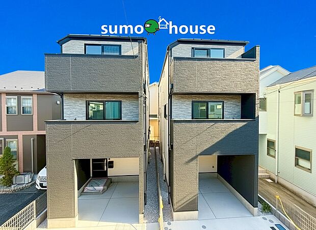 【ビルトイン車庫】車好きのパパも嬉しいビルトインガレージのある住宅。カーポート替わりに雨風から大切なお車を守り、お荷物の出し入れもゆっくり濡れずに行えます。自転車置きや物置スペースとしても重宝しますね!