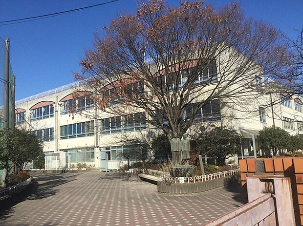 川崎市立金程中学校（約1,100m）