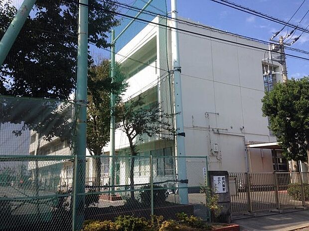 横浜市立市ケ尾中学校（約980m）