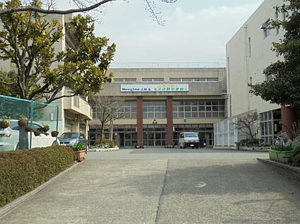横浜市立もえぎ野中学校 700ｍ