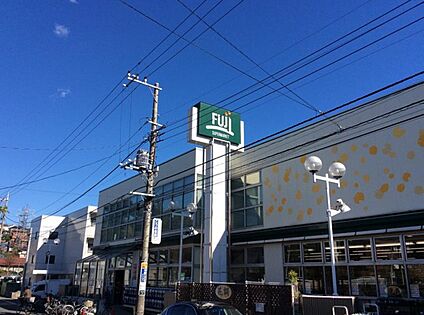 Fuji鳥山店 570ｍ