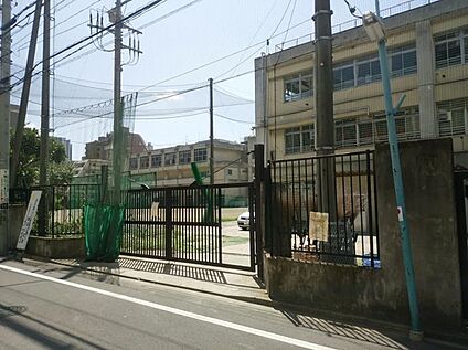 川崎市立南河原中学校 750ｍ