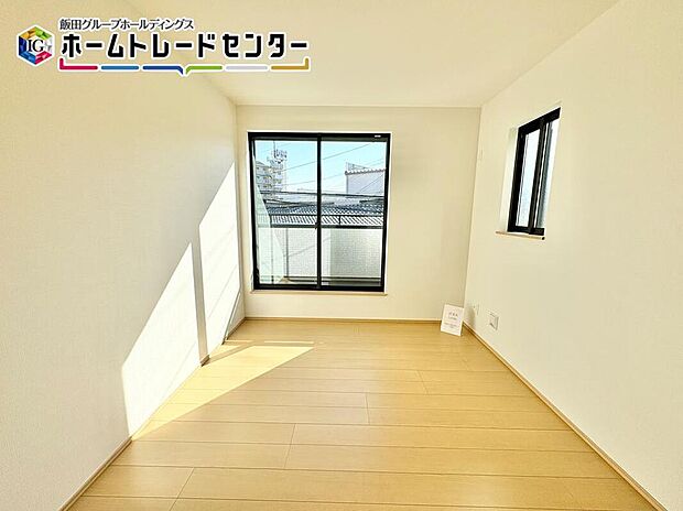 【リビング以外の居室】全居室しっかり確保して設計しています。窓を開けて風通しをすることで気持ちがいい毎日が過ごせますよ。