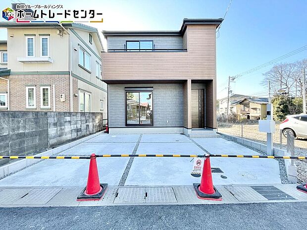 【現地外観写真】和泉市東阪本町3期(限定1区画)です♪
カースペース2台並列で駐車可能です!