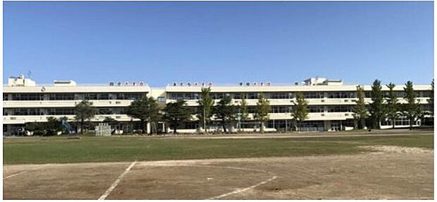 木更津市立高柳小学校（約1,400m）