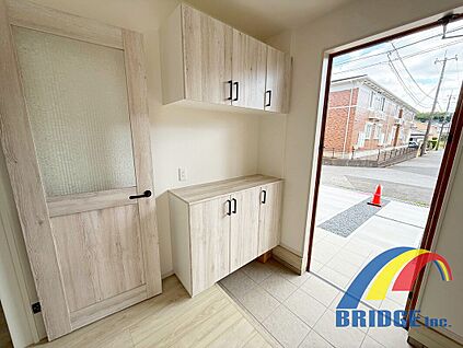 シューズボックス　同社同等施工例写真