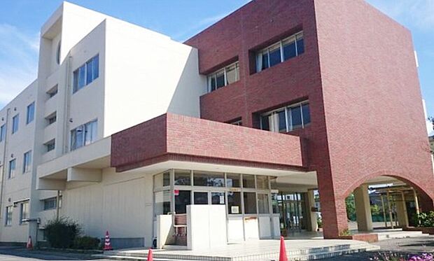 木更津市立請西小学校(約500m)