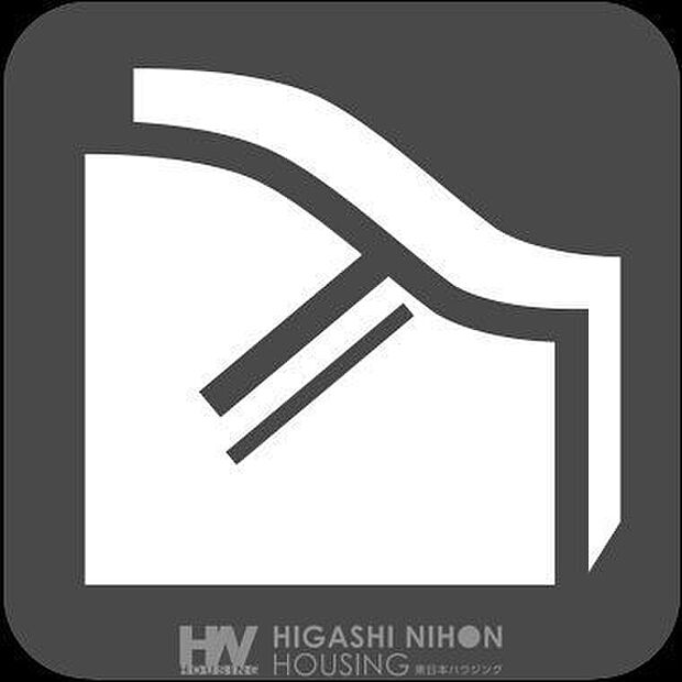 【その他設備】ペアガラスは二重構造のガラスで断熱性と防音性に優れ、室内の温度を快適に保ち光熱費も節約。外の騒音も軽減され、静かな住環境を実現します。
