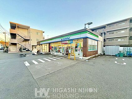 ファミリーマート上作延店 600m