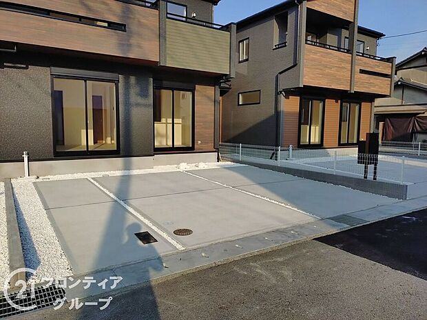 【駐車場】2台分の広々な駐車スペースがあります