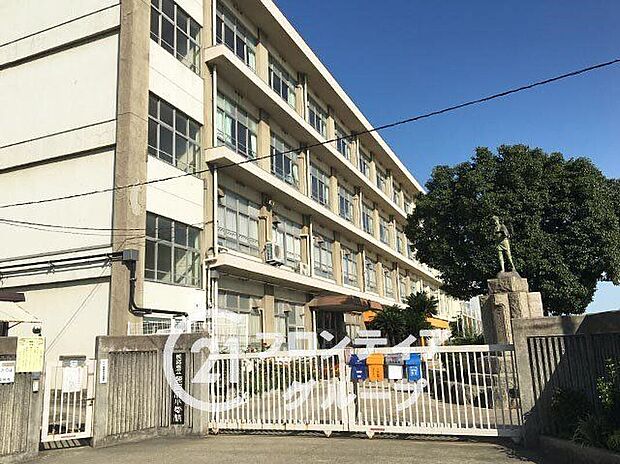 姫路市立英賀保小学校（約1,160m）