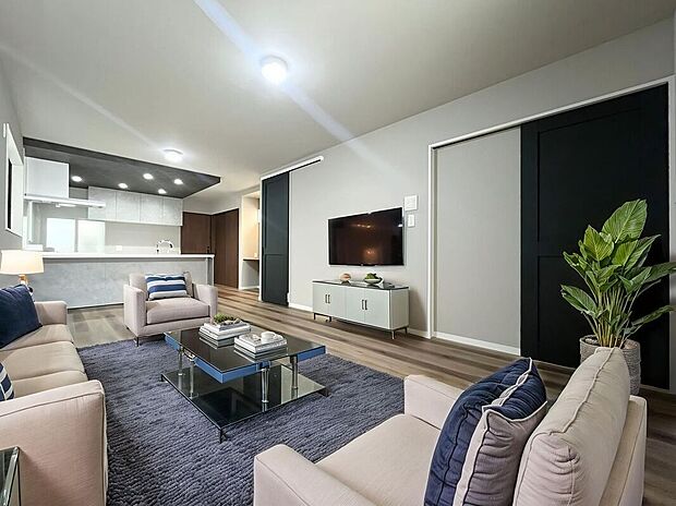 【リビング】\家具入りイメージ画像/〈1号棟リビング〉約18帖のLDKはご家族皆様でゆったりとお寛ぎいただけます。家族が顔を合わせるリビング階段設計♪