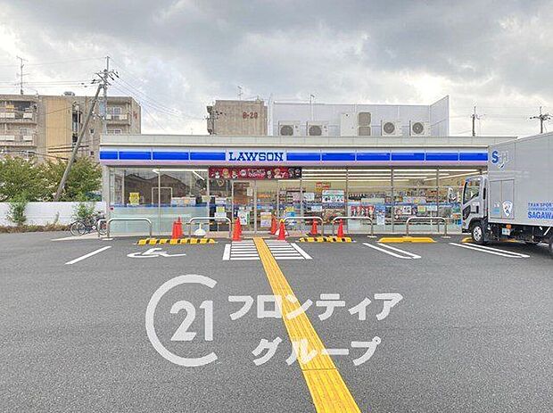ローソン交野梅が枝住宅前店（約380m）