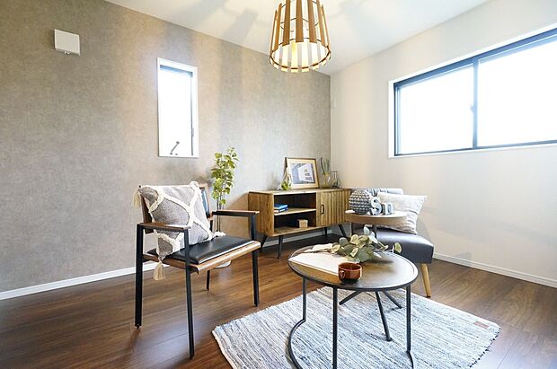 【同仕様画像　（その他内観）】【施工例／洋室】スタイル：クラフトヴィンテージカジュアルでありながらどこか懐かしさを感じられる、ヴィンテージテイストのデザイン。木材などの自然をモチーフにしております。