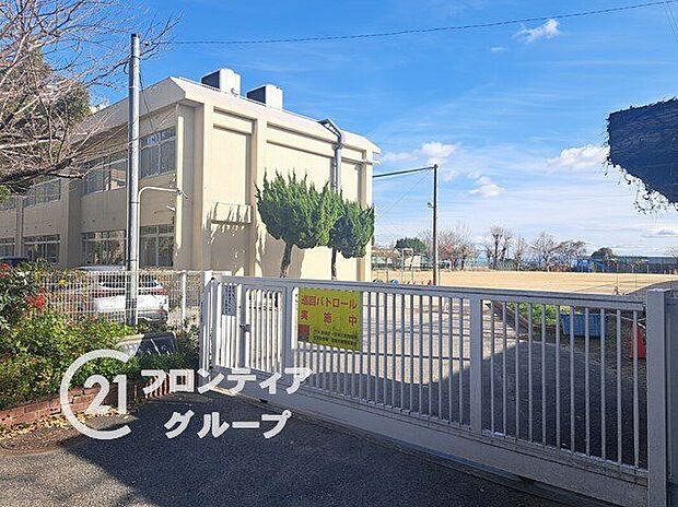 宝塚市立売布小学校(約610m)