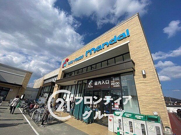 万代南花屋敷店（約1,410m）