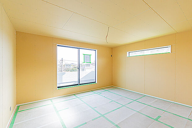 【☆☆　主寝室＋機能性　☆☆】8.8帖主賓室にはウォークインクローゼットにバルコニー。
東南角部屋による太陽の力、風通しや開放感も良いお部屋だからストレスフリーな空間に♪