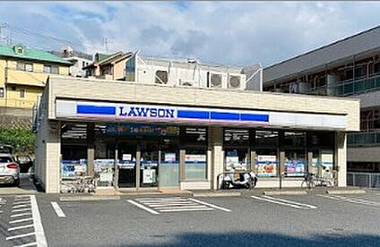 ローソン横須賀鷹取店 711ｍ(10分)