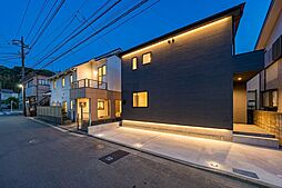 相鉄本線「瀬谷」駅 バス5分「中屋敷」バス停6 徒歩23分 バス10分「竹村町」バス停5分