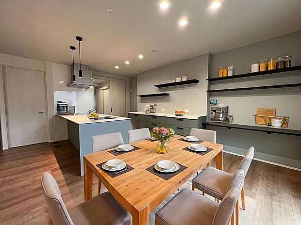 【7号地　LDK】フルフラットのキッチンはお料理をするのも楽しくなりそうです。