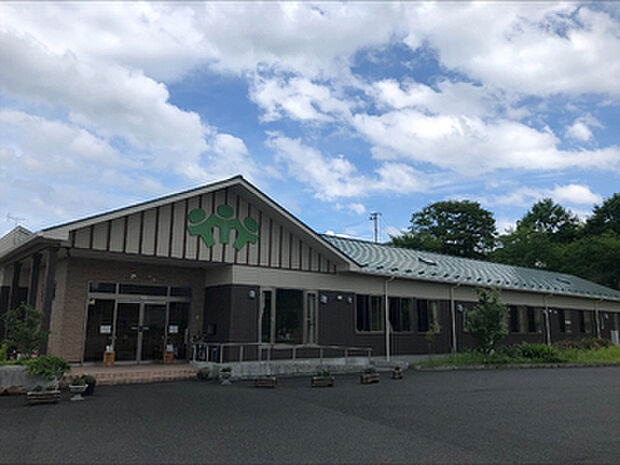 杜の丘保育園まで徒歩15分～19分（1200ｍ～1480ｍ）保育園まで徒歩15分超！毎日の送迎だけで、親子でしっかり体づくり。ジムに通わなくても、自然と足腰が鍛えられる理想的な『朝活』コースです。