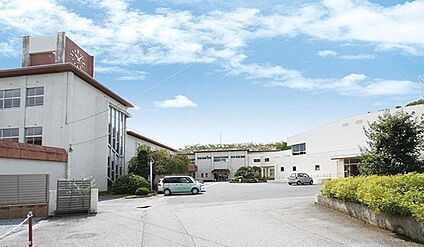 さつきが丘小学校 440m ～490ｍ(徒歩6分)
