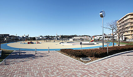 水上公園 約350ｍ～390ｍ(徒歩約5分)