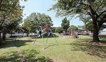 ほほえみ公園 約220m～320m(徒歩約3分～4分)
