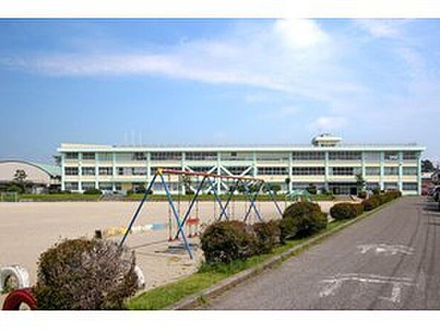 岡本西小学校(約600m)