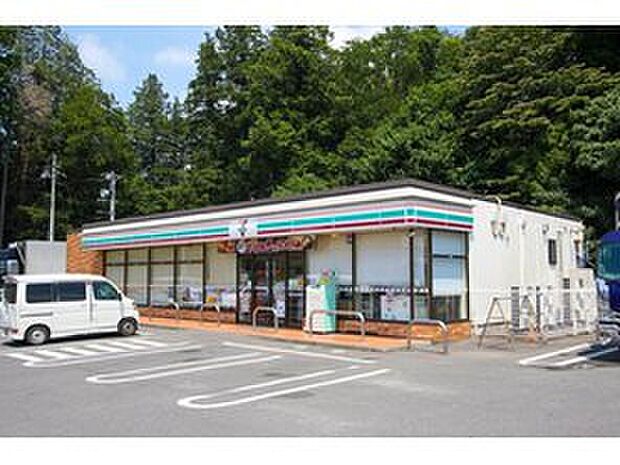 セブンイレブン宇都宮岡本中央店(約500m)