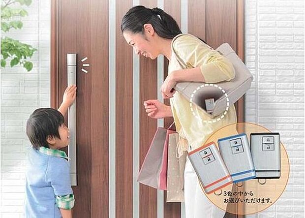 【ラ・ロック(電子錠)】ワンアクションの簡単操作で2つの鍵をしっかり施開錠。
スマートキーをかばんの中に入れたままドアハンドルを握るだけで鍵を開け閉めできます。