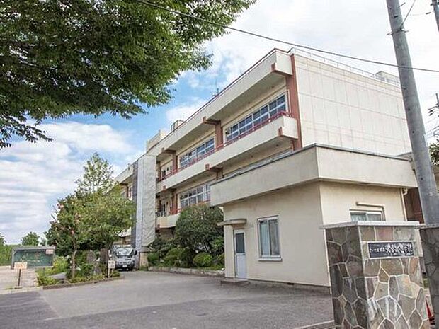 大宮西小学校(約2,080m)