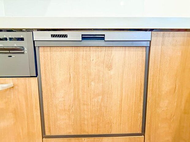 【【ビルトイン食器洗浄乾燥機】】食器洗いのわずらわしさから開放してくれる嬉しい設備。