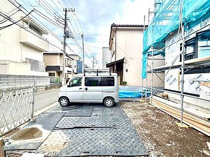 【駐車場】