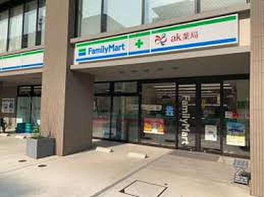 ファミリーマート 中野江古田の杜店(約604m)