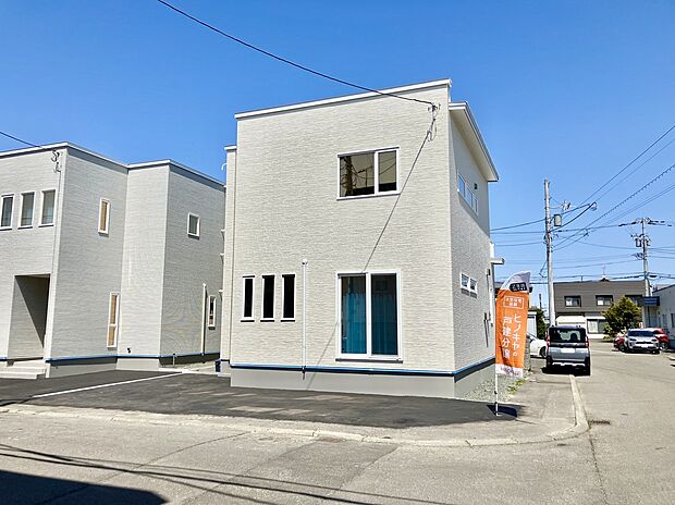 【1号棟外観】
