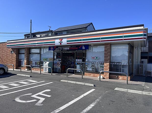 セブンイレブン(約450m)